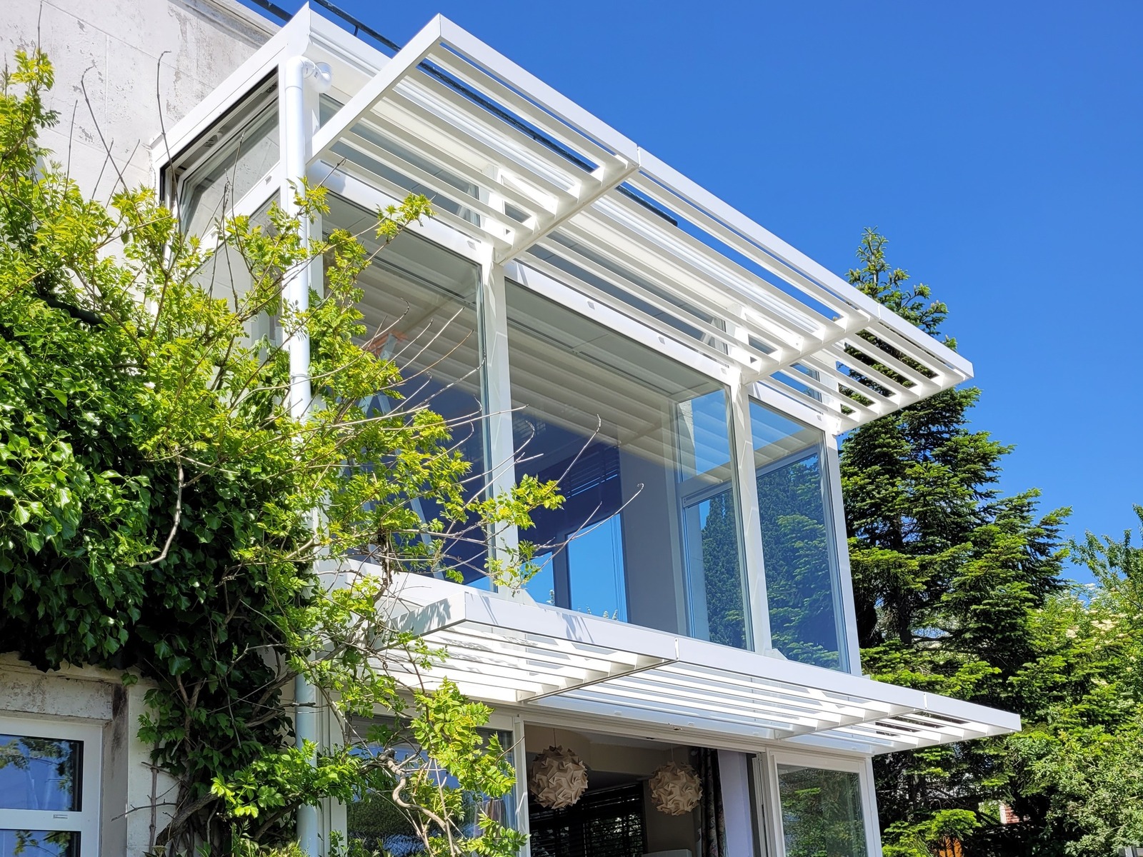 brise soleil blanc